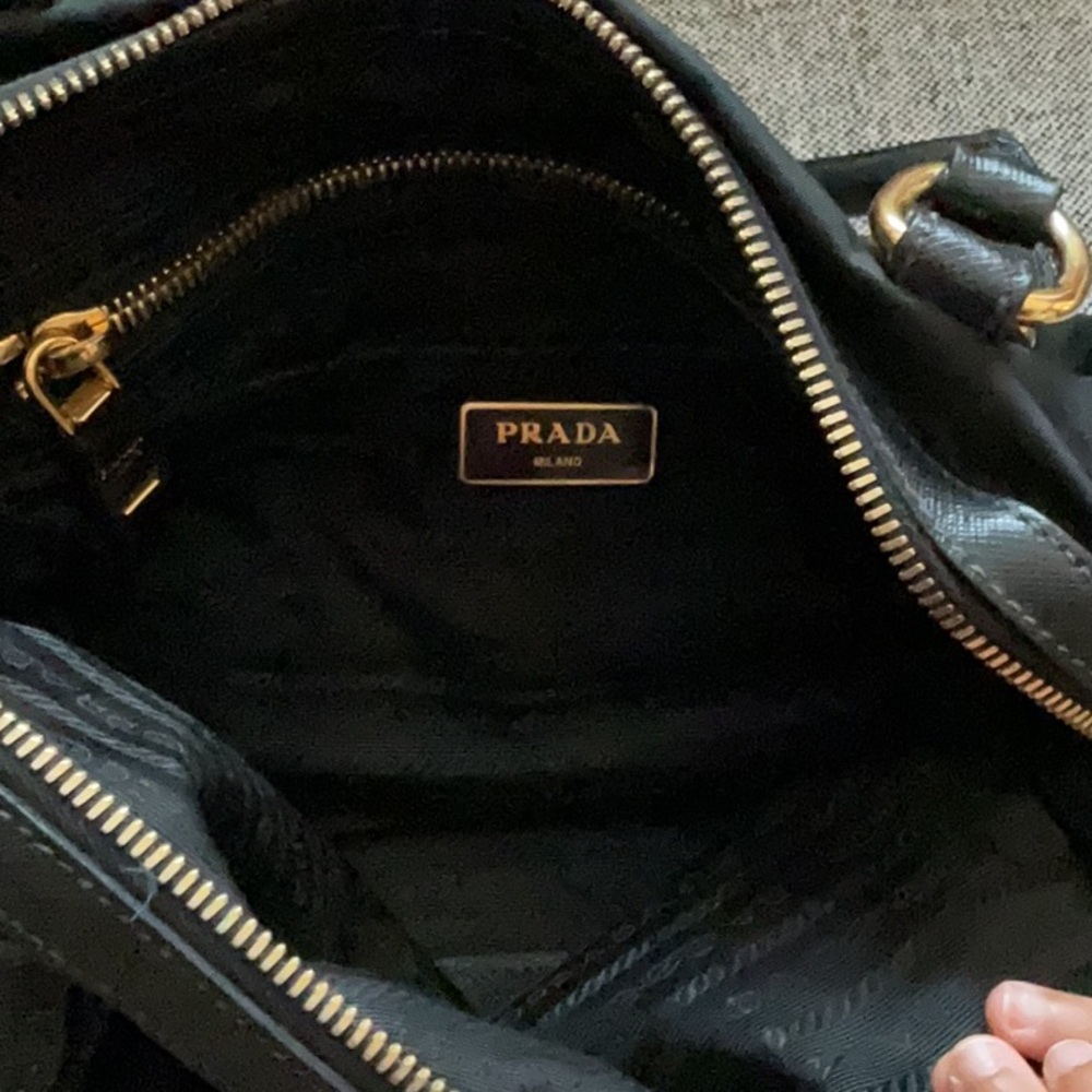 Prada Black and Gold Women's Shoulder Bag - Picture 7 of 9